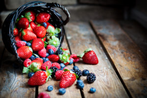 Fruits rouges Envie de fraises - Ferme Bioling - Fraisiers bio DEMETER plants bio